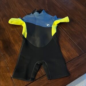 Kids Swim Wetsuit - Black and Yellow